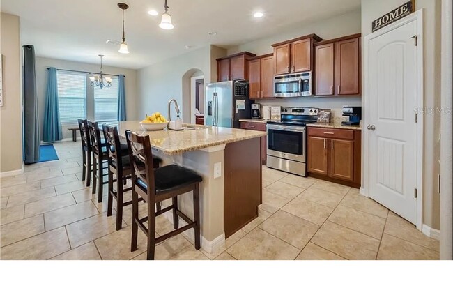 Building Photo - 4053 Brookshire Cir
