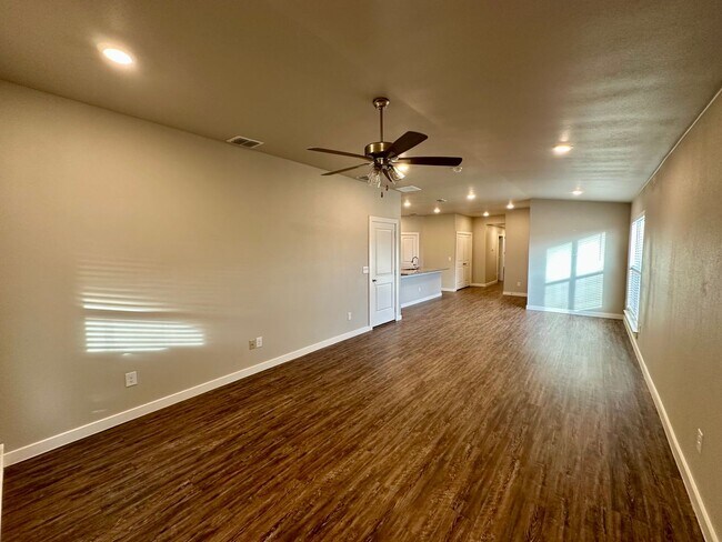 Building Photo - 2012 Bryan Ave