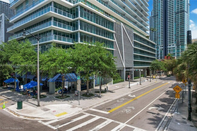 Building Photo - 79 SW 12th St