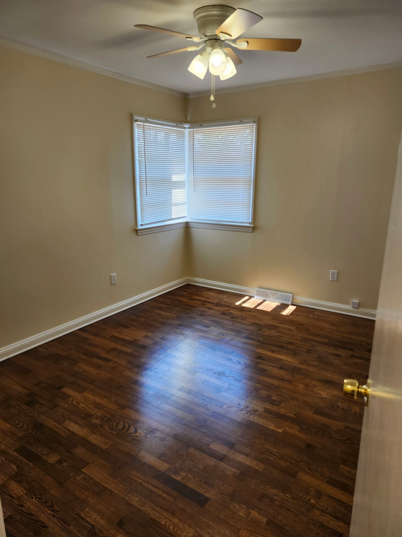 Building Photo - 84 N Estate Dr