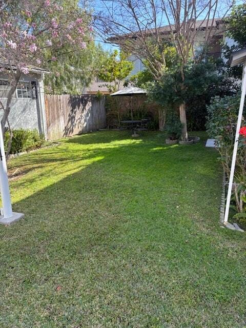 Building Photo - 230 N Myers St