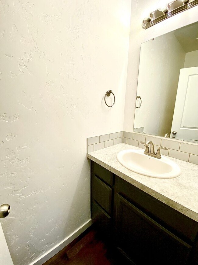 Building Photo - Beautiful 4 Bedroom, 4 Car Garage With Small Trailer Parking in Star - Available NOW