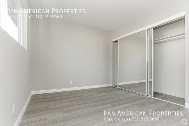 Building Photo - 13919 Coteau Dr