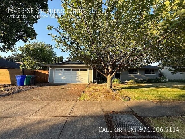 Building Photo - 16456 SE Stephens Ct