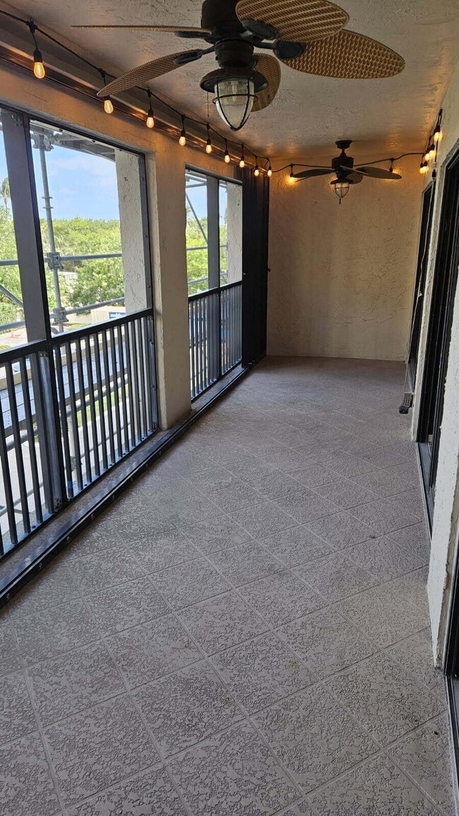 Building Photo - 500 Ocean Trail Way
