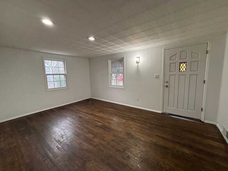 Building Photo - 1103 Stone St