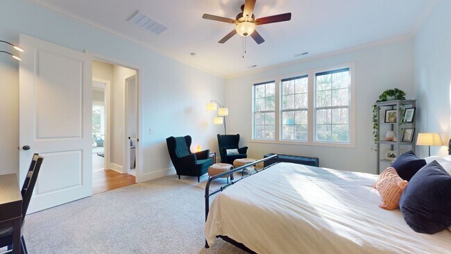 Building Photo - Luxury Home in gated Hampstead Community