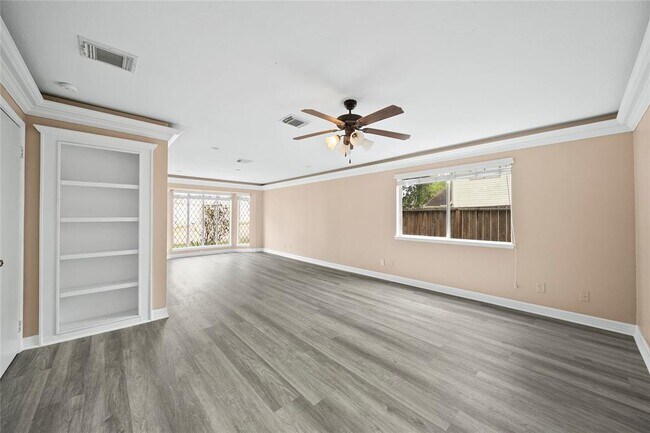 Building Photo - 206 Houghton Rd