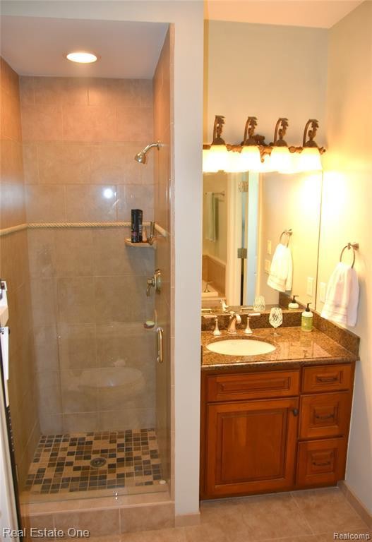 Building Photo - 202 Walnut Blvd