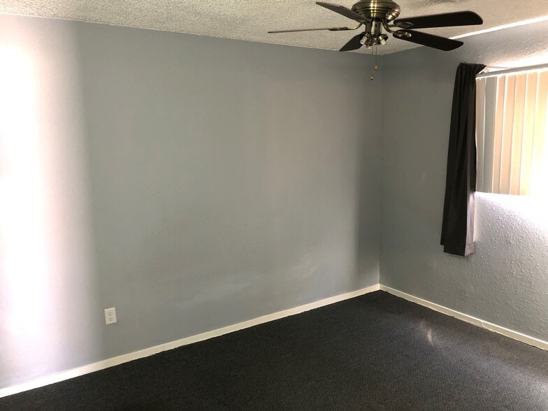 Building Photo - 1341 Oahu St