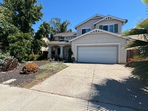 Building Photo - COMING SOON!! Charming 3 bedroom 2.5 Bath Home!
