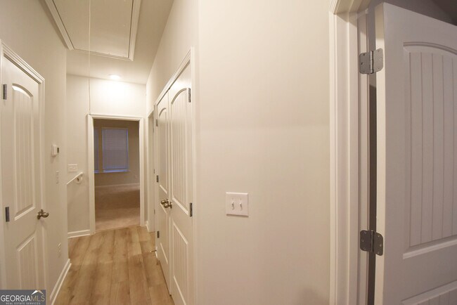 Building Photo - 140 Reese St