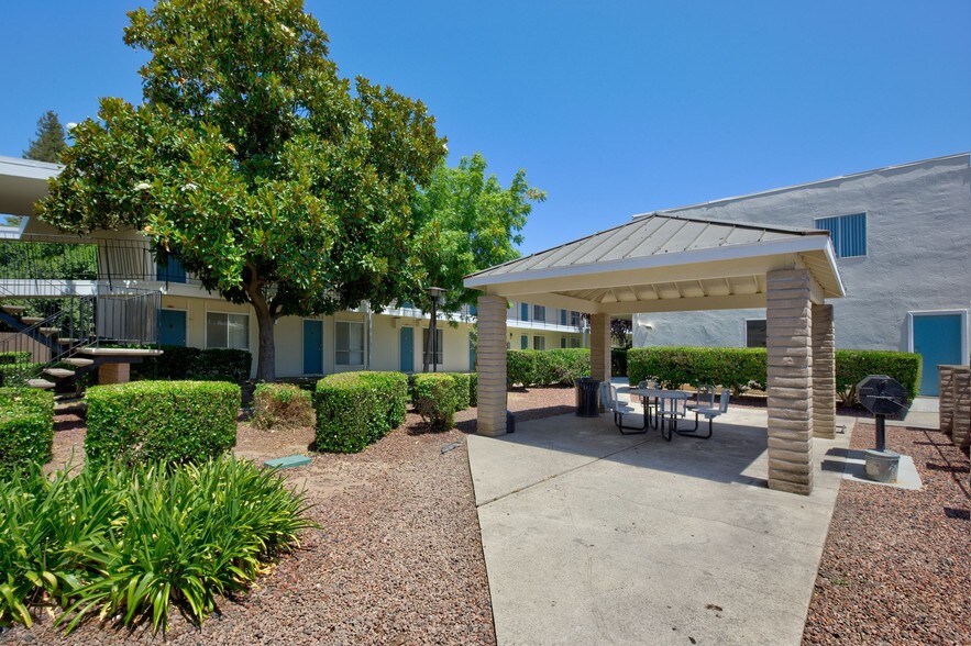 Fulton Apartments 1400 Fulton Ave Sacramento CA 95825 Apartment Finder