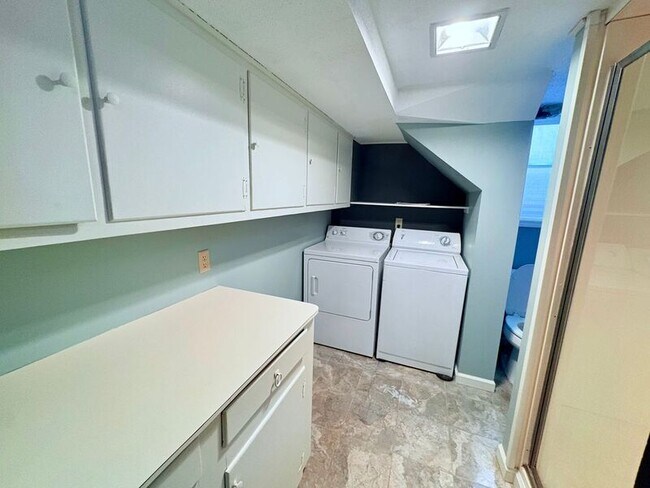 Building Photo - 1773 6 Mile Hwy