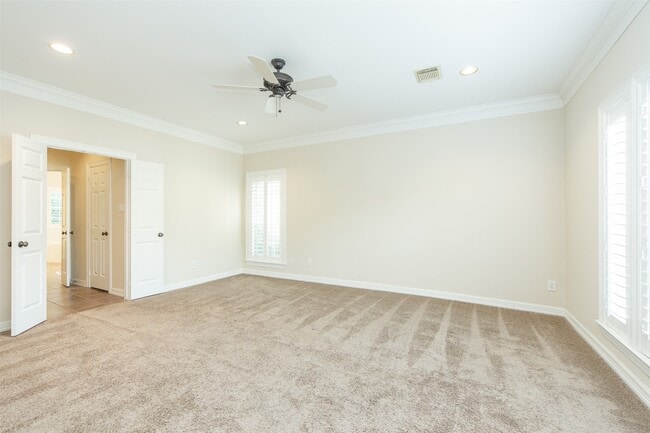 Building Photo - 6318 Elm Ct