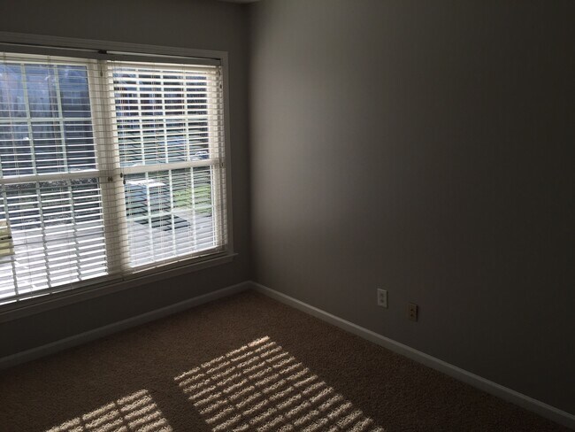 Building Photo - 601 Old Hickory Blvd