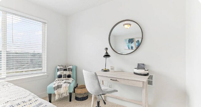 Building Photo - 1812 W Irini Ln