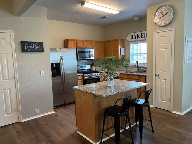 Building Photo - 18826 Sandelford Dr