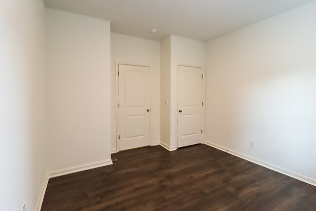 Building Photo - 7279 Timber Leaf Br