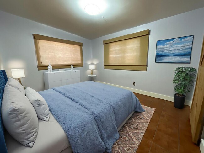 Building Photo - Eastside home with privacy on cul-de-sac