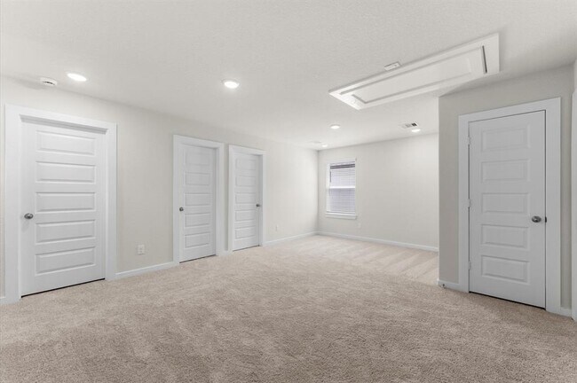 Building Photo - 8627 Blueberry Ash St