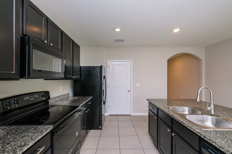 Building Photo - 10222 Cloudburst Ct