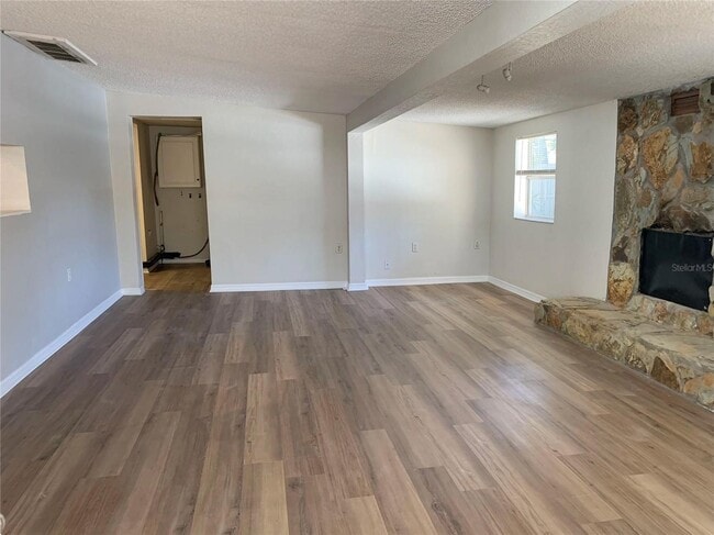 Building Photo - 9596 Groveland St