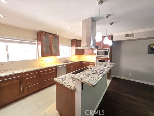 Building Photo - 5256 Lindley Ave