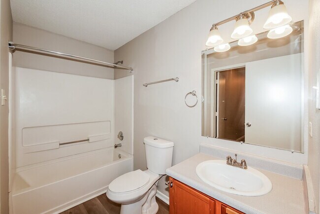 Building Photo - 2308 Harvest Moon Dr