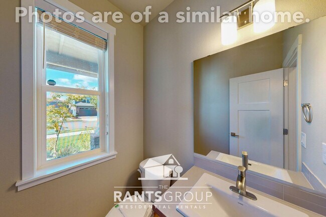 Building Photo - Brand New 5 Bedroom Home in Tumwater! Easy I5 Access!