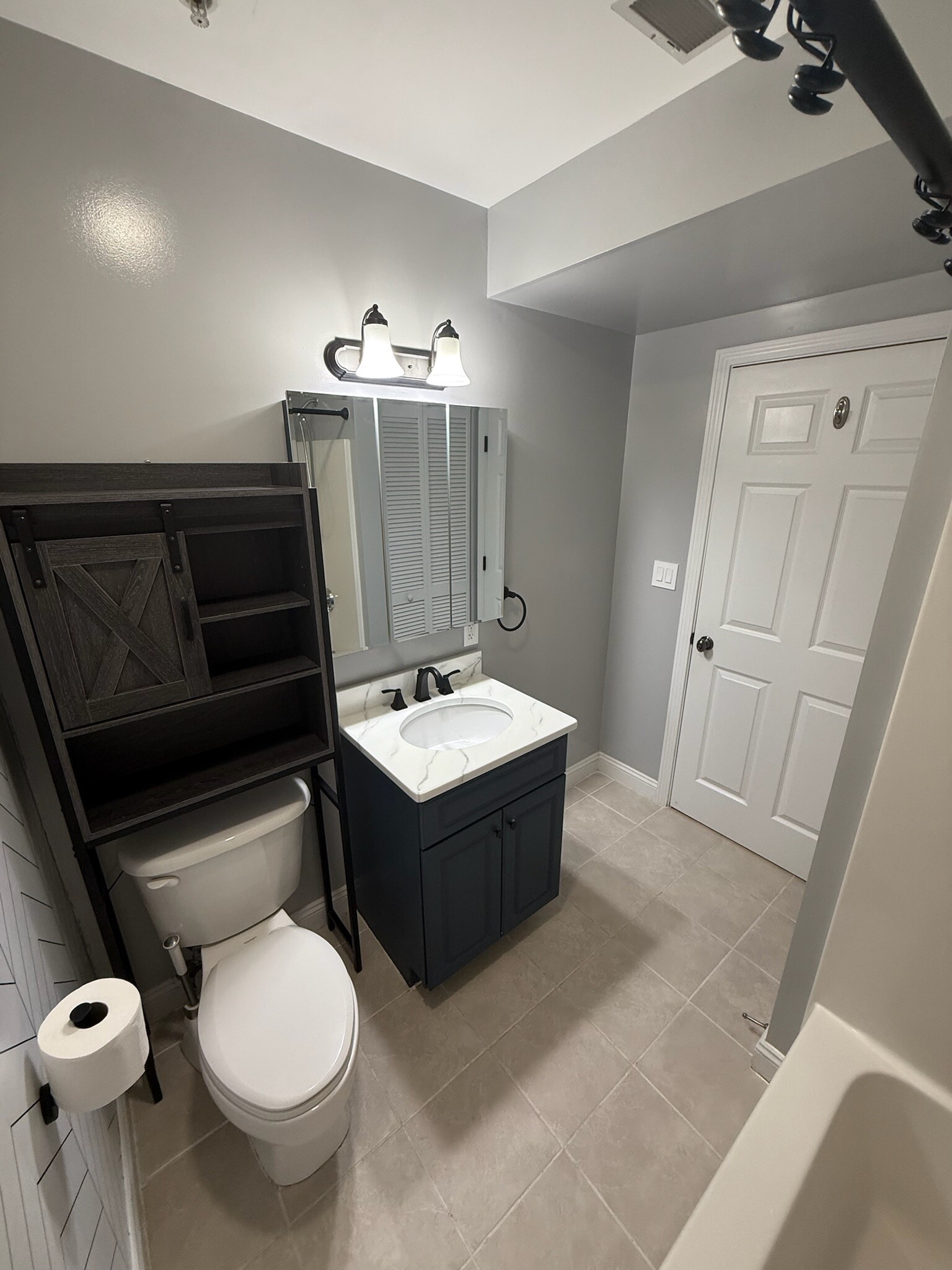 Building Photo - 99 Chestnut St