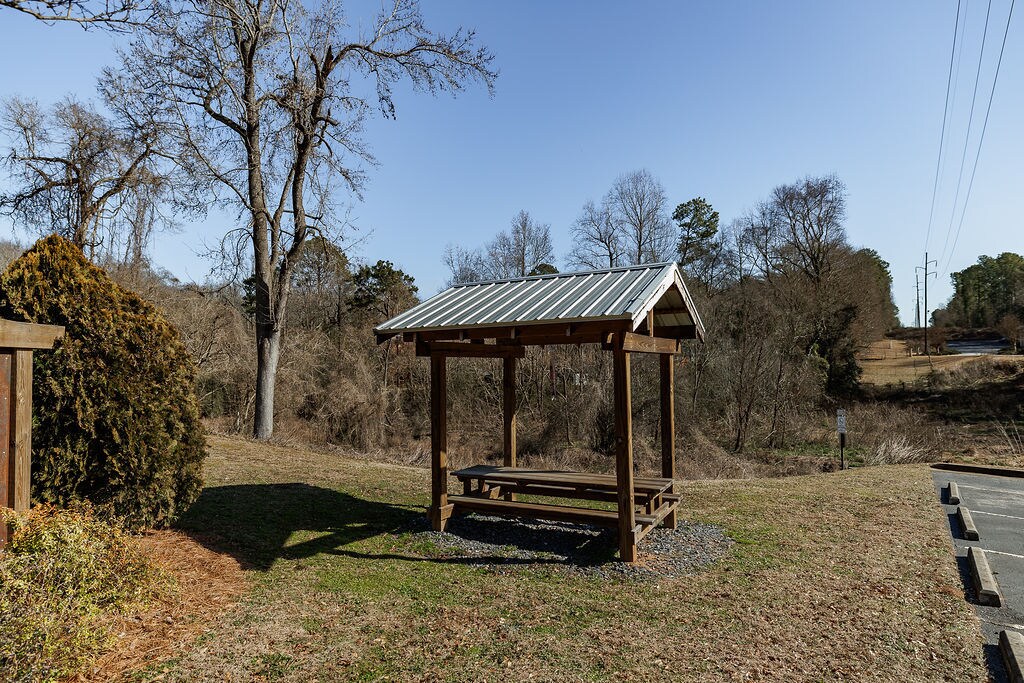 Building Photo - 138 Welch Place, unit 2