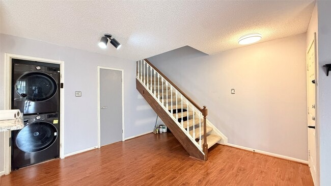 Building Photo - 2120 El Paseo St