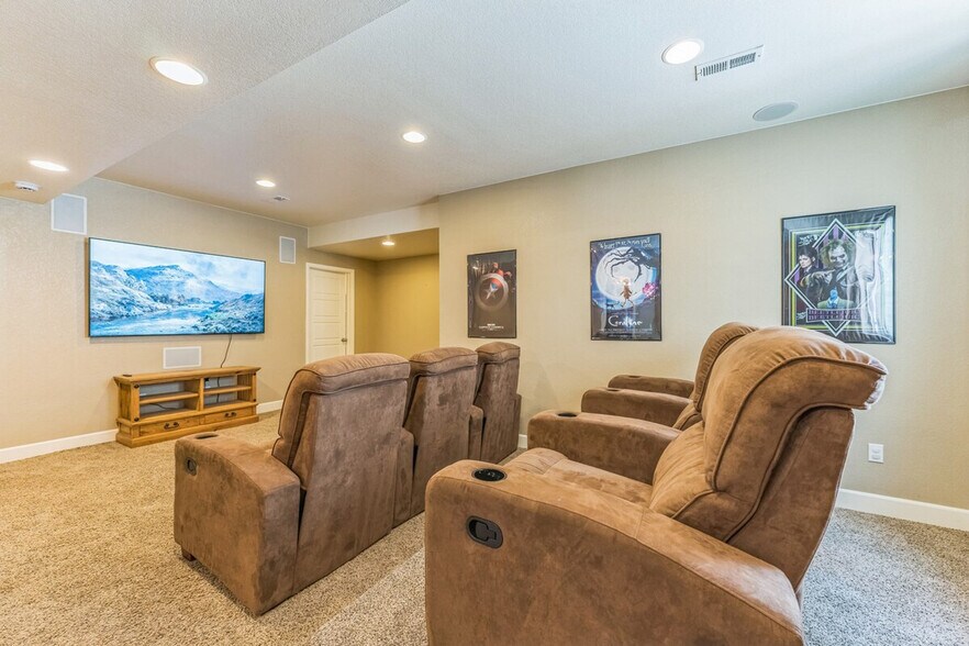 Primary Photo - 5153 Chicory Cir