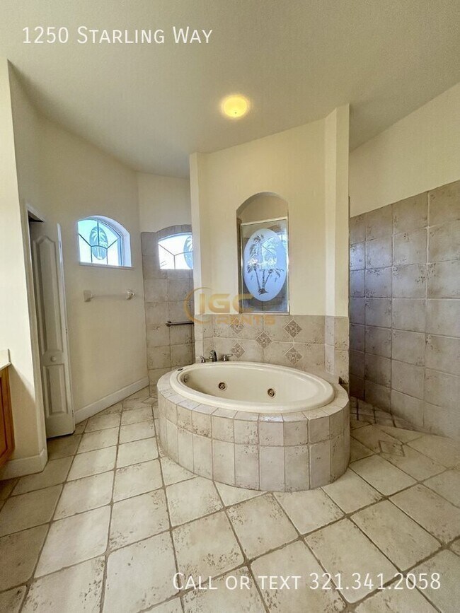 Building Photo - 1250 Starling Way