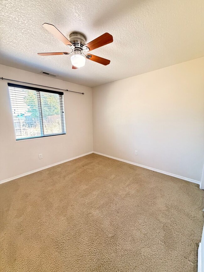 Building Photo - 3-Bedroom 2-Bathrrom home in Creswell