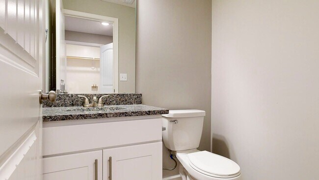 Building Photo - Beautiful Townhome in Pleasant Hill! Coming April!!