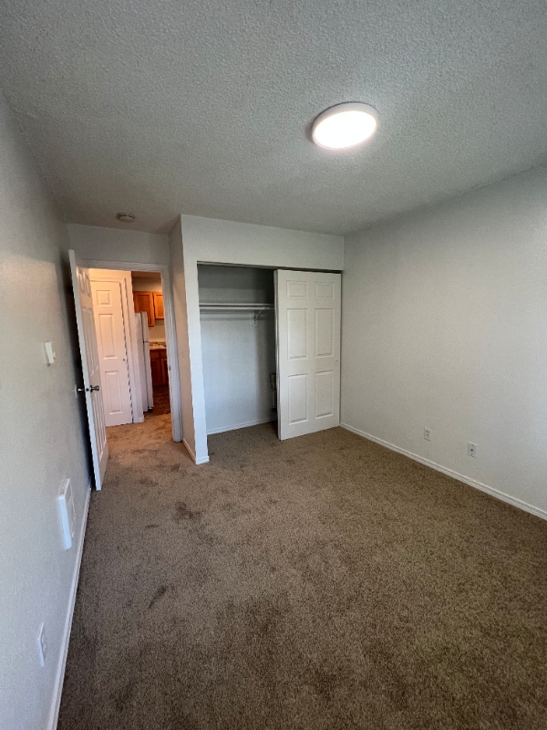 Building Photo - 17260 SW Heritage Ct