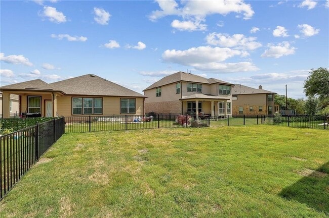 Building Photo - 808 Desaix Dr