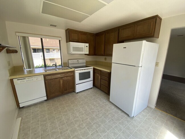 Building Photo - Leisure Village 55+ Gated Community
