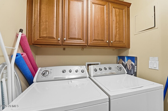 Building Photo - 5350 E Deer Valley Dr