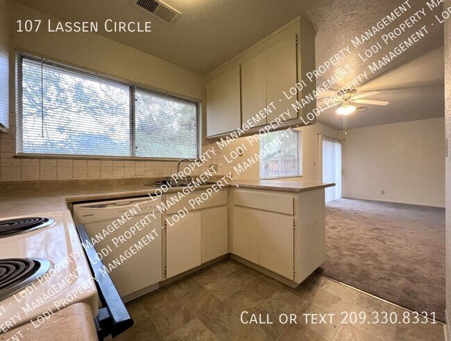 Building Photo - 107 Lassen Cir