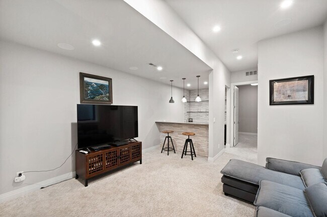 Building Photo - Luxury 4BD, 6BA Cherry Creek Home with 4 Outdoor Spaces