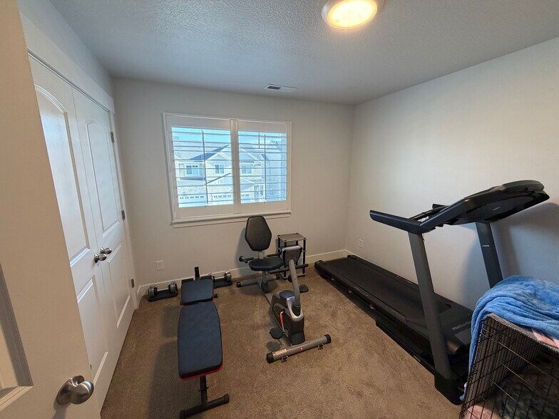 Building Photo - 4204 W 2010 N