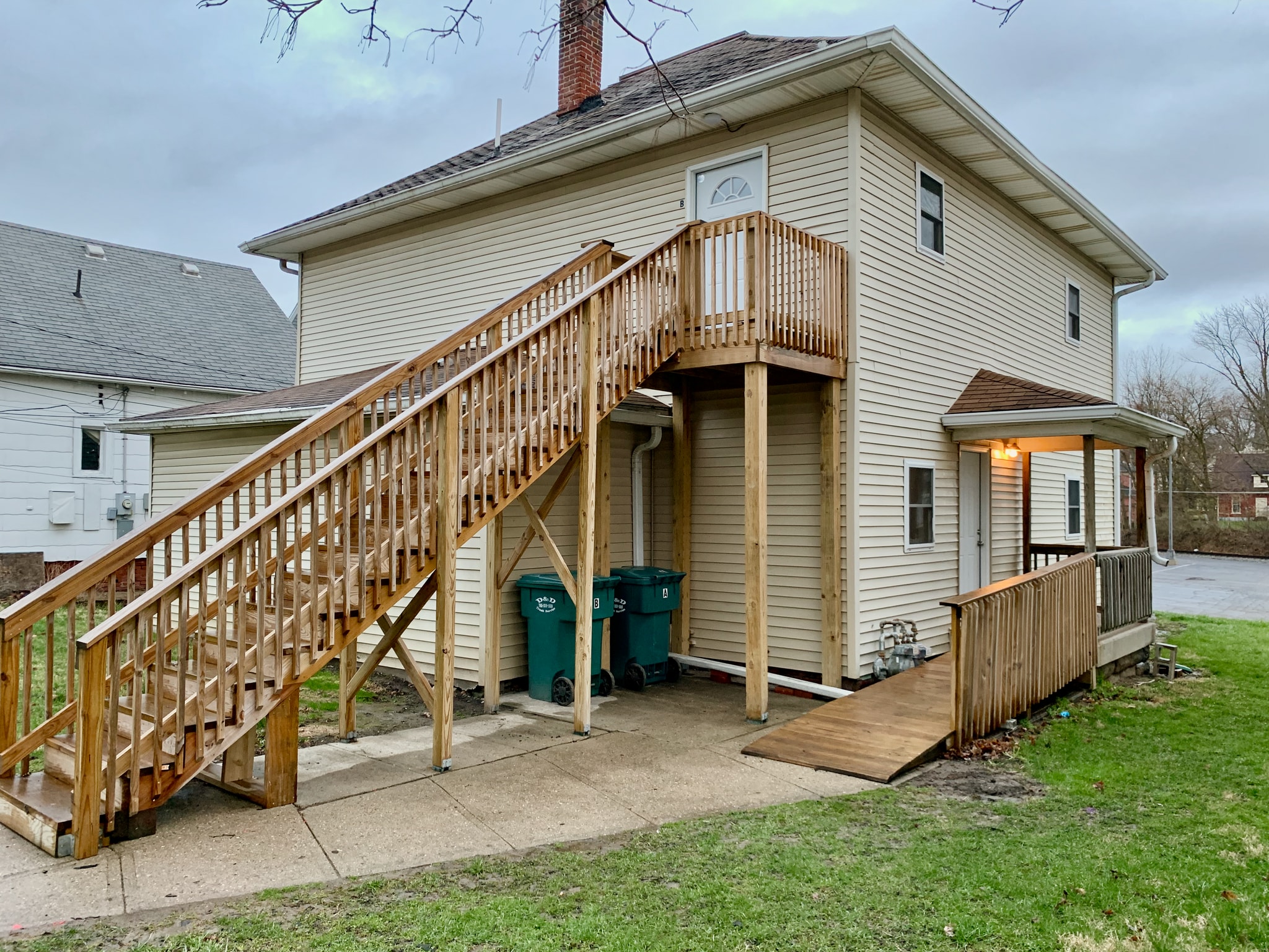 Building Photo - 412 E Market St