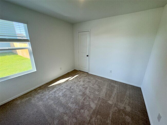 Building Photo - 2210 Cyclone Dr