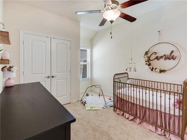 Building Photo - 701 Cardenas Ln