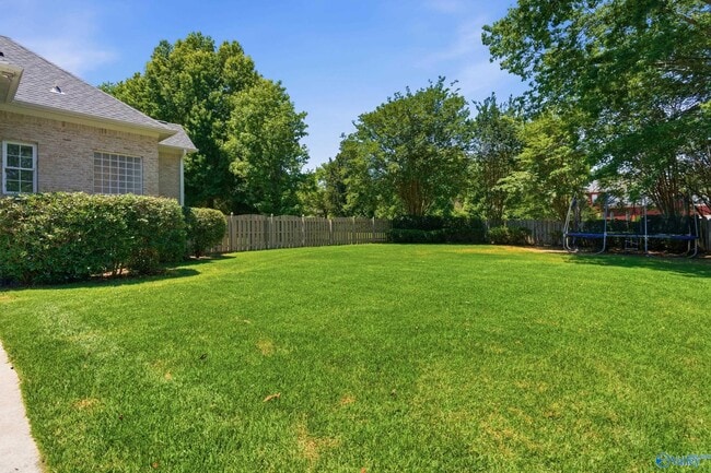 Building Photo - 2704 Hampton Cove Way SE