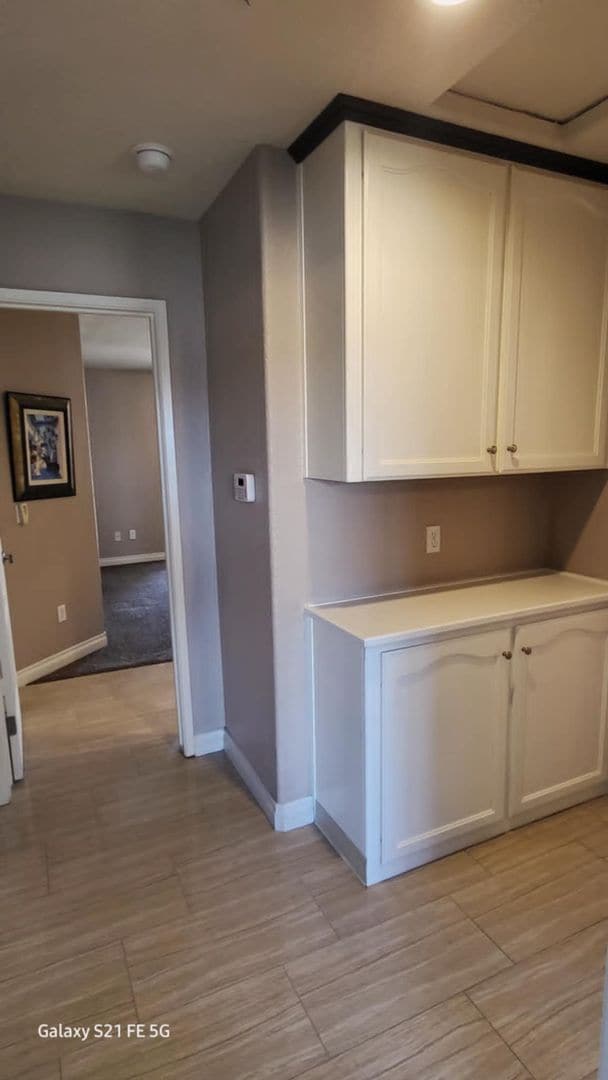 Building Photo - Immaculate 3 Bedroom 2 Bath House locate w...