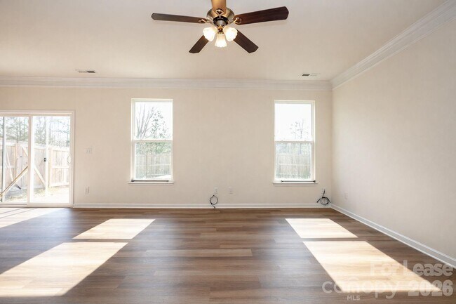 Building Photo - 3220 Berry Creek Rd